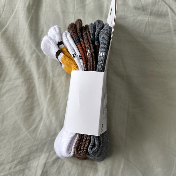 Rhythm. Athletic Socks in White and Yellow - Picture 2 of 3